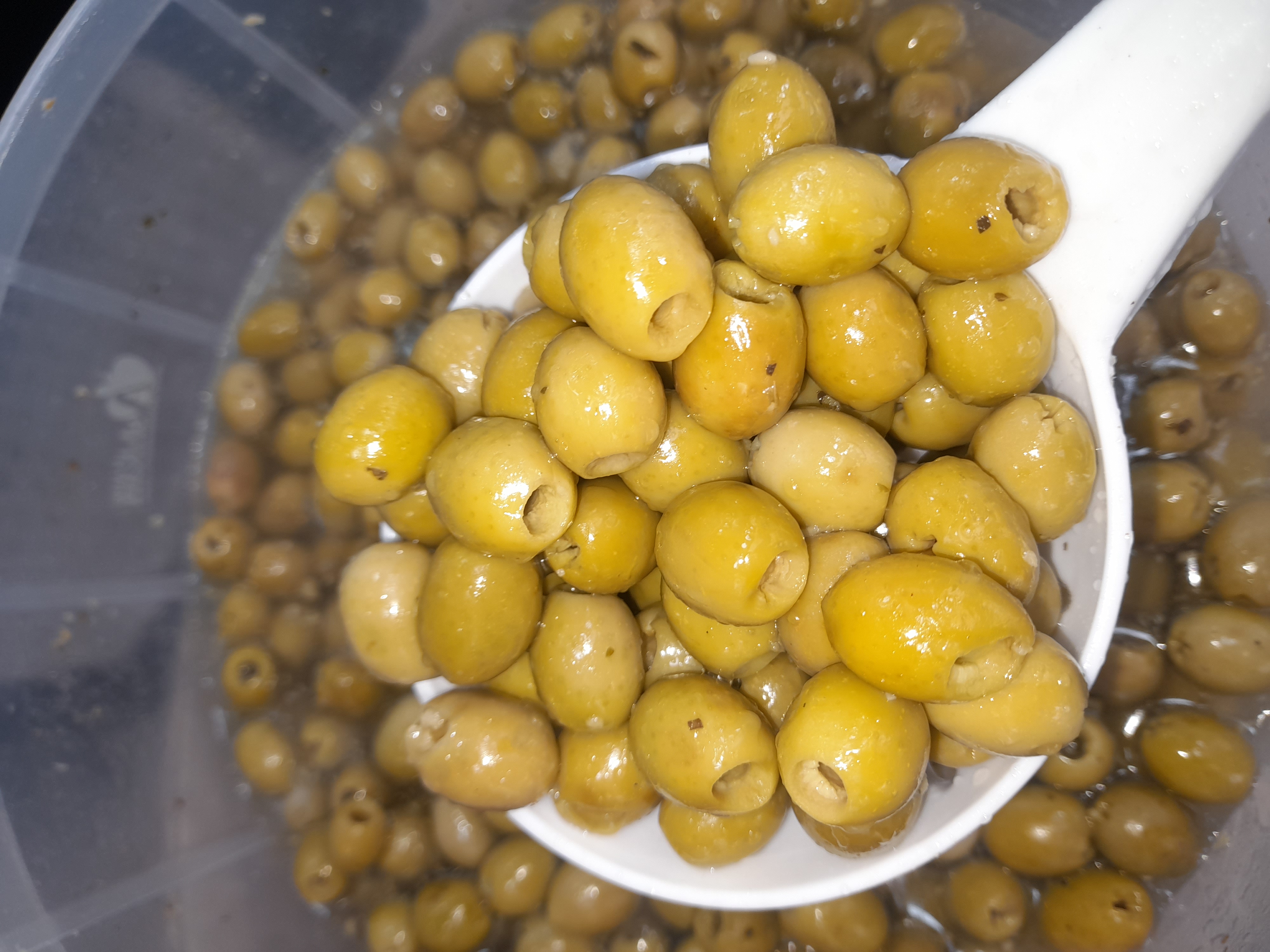 زیتون بدون هسته(۱۰۰گرم) - تصویر محصول