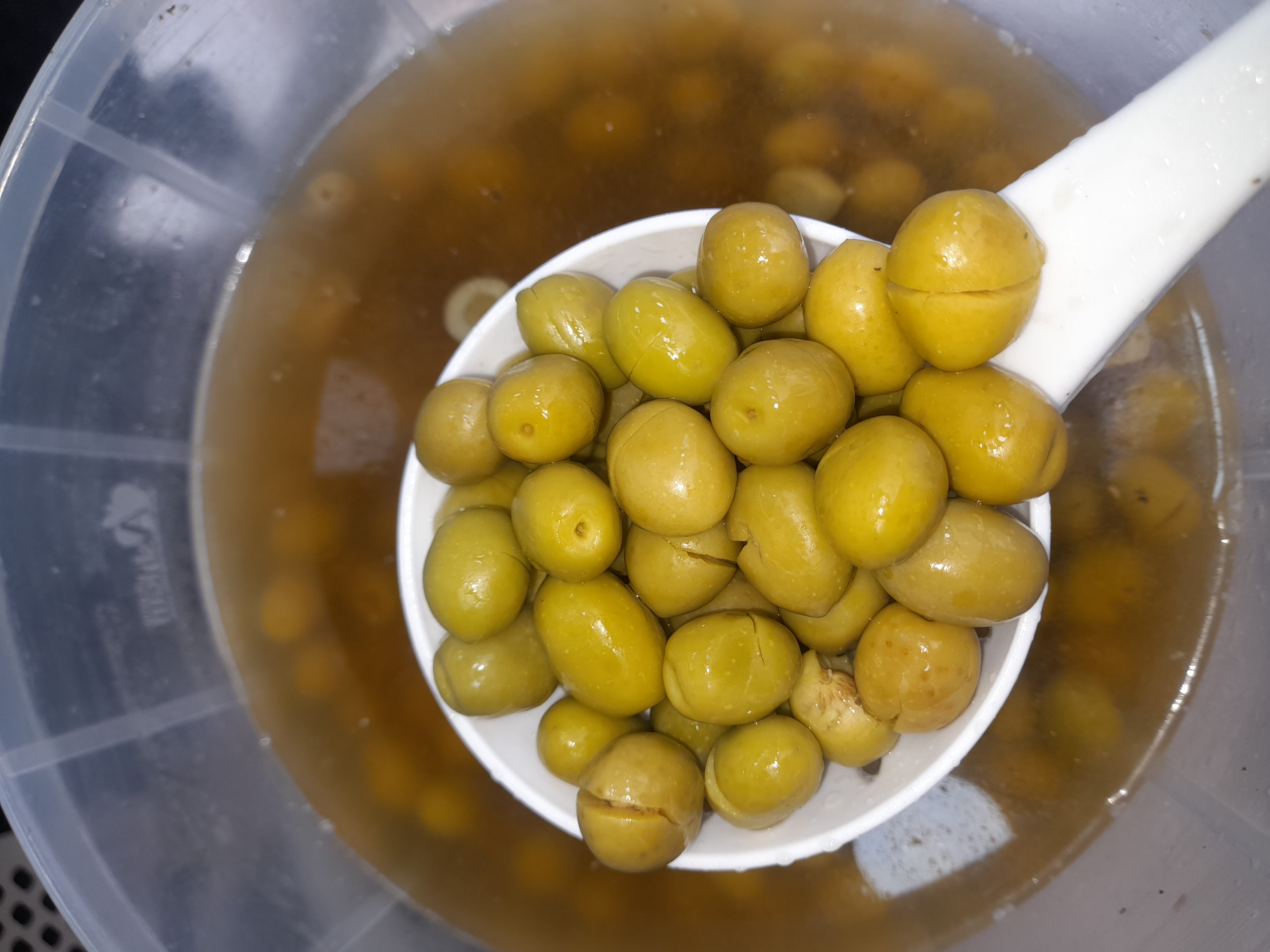 زیتون شکسته درجه یک(۱۰۰گرم) - تصویر محصول